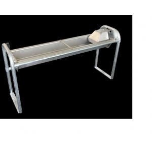 /4563-3121-thickbox/abreuvoir-basculant-cuve-plate-20-m-supports-de-fixation-au-sol-galvanises.jpg